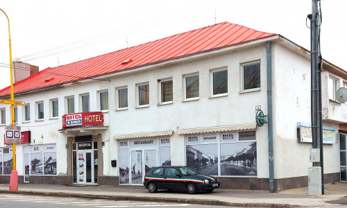 Zaujímavá podnikateľská príležitosť. Exkluzívne  na predaj Hotel KORZO v Sečovciach .