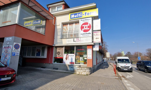 Na prenájom obchodné a kancelárske  priestory  v Trnave