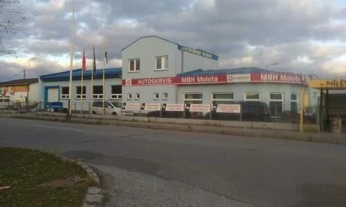 >>>SKVELÁ INVESTIČNÁ PRÍLEŽITOSŤ<<< Polyfunkčný objekt na strategickom mieste v Prievidzi. Objekt je na predaj aj s dolhoročným nájomcom (autoservis), preto je to skvelá investícia s možnosťou stabilného mesačného prijmu.