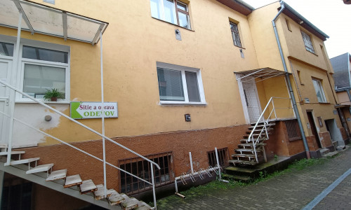 Na predaj budova v centre mesta Michalovce.