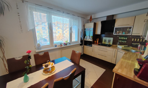 Pekný 4 izbový byt v Senci na predaj-širšie centrum