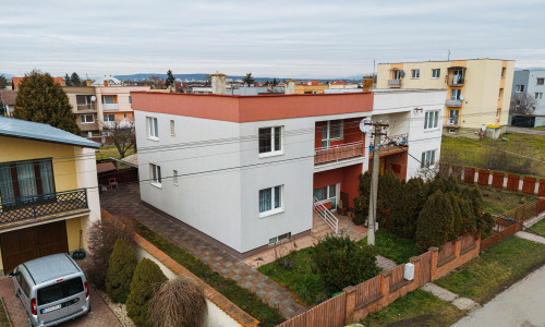 5 izbový, dvojpodlažný RD-VALALIKY, 200 m2