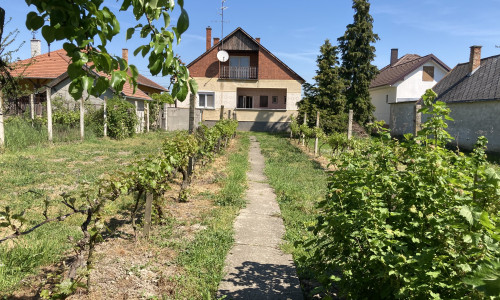 PREDAJ rodinný dom Rajka
