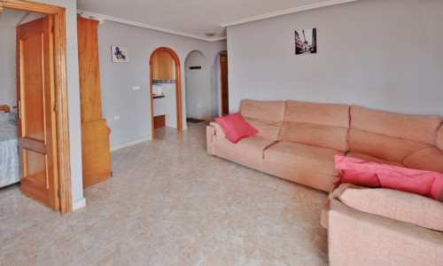 Apartmán 4+kk s bazénom a terasou Torrevieja-Španielsko