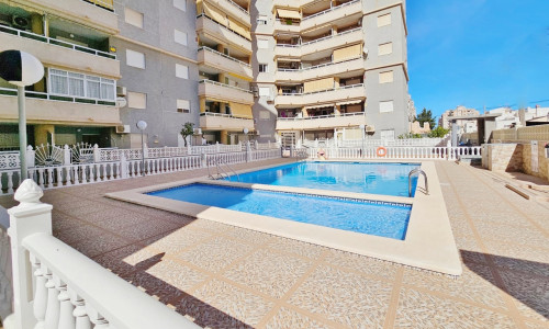 Apartmán 3+kk s bazénom Torrevieja-Španielsko