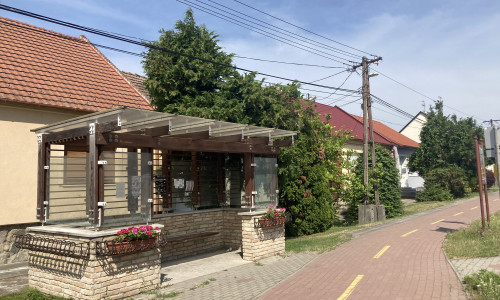 PREDAJ rodinný dom Bezenye