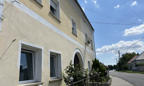 PREDAJ 4izbový byt Rajka