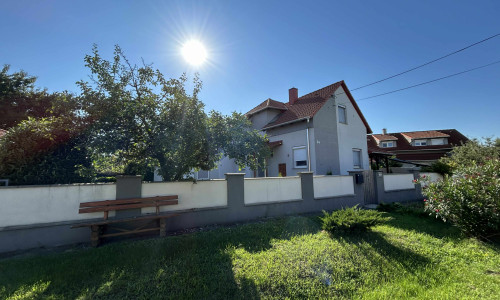 PREDAJ 5izbový rodinný dom Rajka