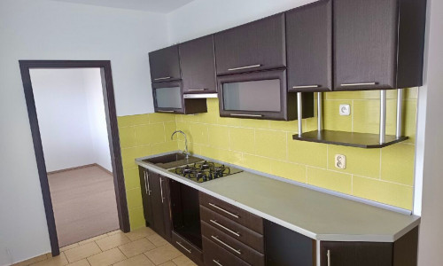 NA PREDAJ - 4 izbový byt s loggiou v Prešove