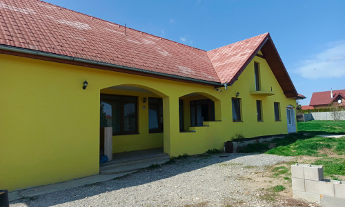 Rodinný dom  vo Veľkých Ripňanoch 6.izieb -1408m2 pozemok.