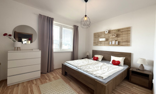 Prenájom-novostavba 3iz. bytu s predzáhradkou- Veľké Úľany