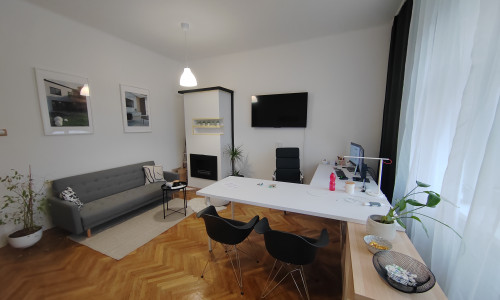 Kancelária v centre Senca na prenájom-25 m2,Lichnerova ulica