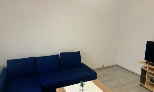 L&P | Prenájom garzónky s loggiou – Rovniankova,Petržalka