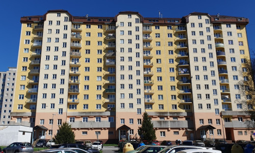 PREDAJ: 3 izb. byt 77 m2 s 2 balkónmi Slnečnica Novomeského