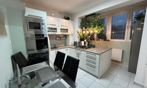 Na predaj 3-izbový zariadený byt na Čajkovského ulici