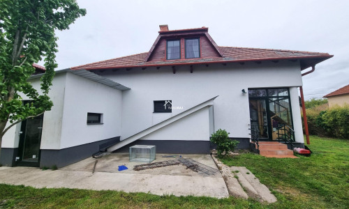 PREDAJ rodinný dom Levél