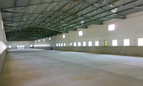 Na prenájom budova/sklad v Galante