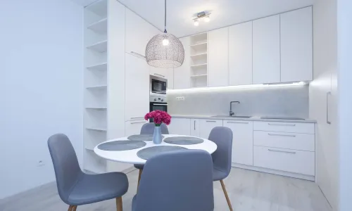 L&P | Prenájom moderného 2-izbového bytu s loggiou