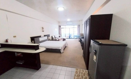 Thajsko-Pattaya-veľký apartmán-štúdio-Jomtien Complex Condo