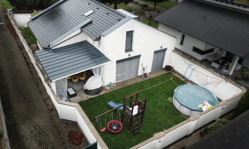 NA PREDAJ, 5-izb. rodinná vila iba 15 minút od centra BA