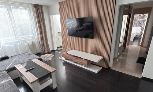 Prenájom 2 izbového bytu. Murgašova ulica Michalovce