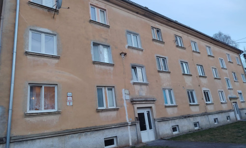 Na predaj - 3 izbový byt pripravený na premenu - Snina