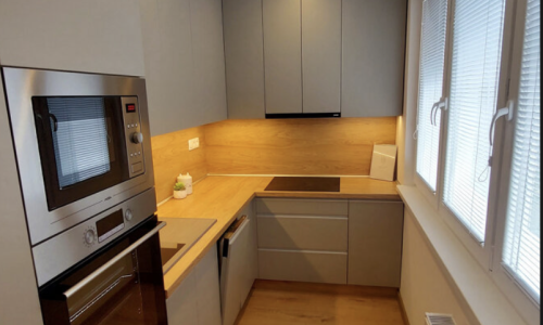 PRENÁJOM, Trieda SNP, Zrekonštruovaný 2-izb. byt