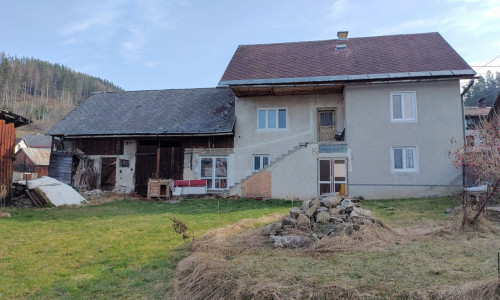 Rodinný dom v obci Pohorelá na predaj, 2 bytové jednotky