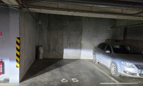 Garážové parkovacie miesto s kobkou v projekte MIKO