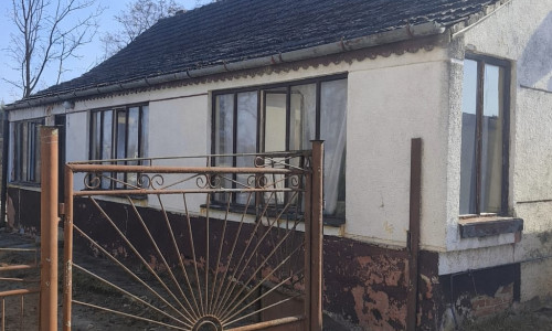 Na predaj starší rodinný dom v obci Šajdíkove Humence