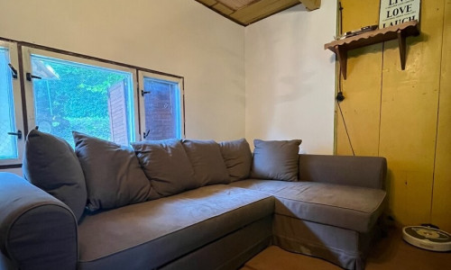 Predaj -chatka na Bukovej - pozemok 420m2 v OV cely oplotený