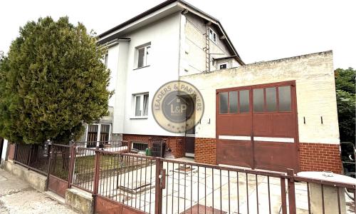 Na predaj 2-podlažný rodinný dom v obci Červeník