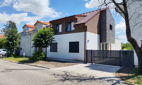 4 izbový byt v Senci, terasa, záhrada,3xparkovanie