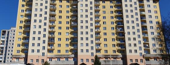 PREDAJ: 3 izb. byt 77 m2 s 2 balkónmi Slnečnica Novomeského