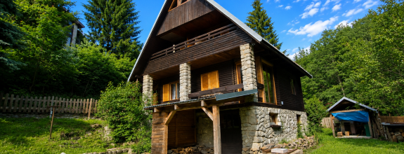 Rekreačná chata s pozemkom 669 m² – Jarabá, okres Brezno