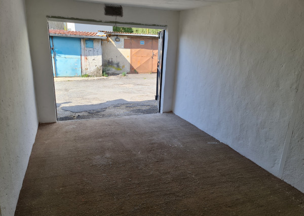 Garáž Košice - Nad jazerom, Baltická ul.,