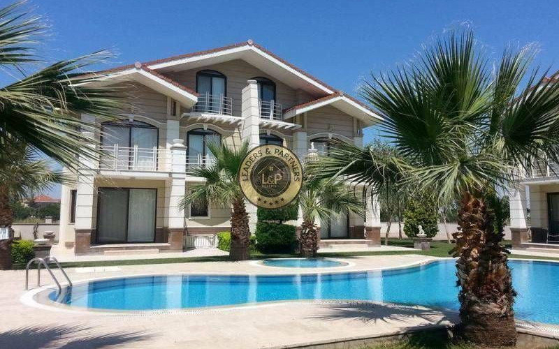 Na predaj krásna vila v Turecku- Belek