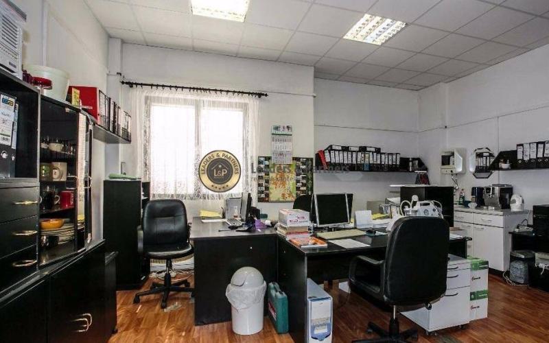 Polyfunkčnýn objekt Košice - Staré mesto, Jesenná ul., parkovacie mies