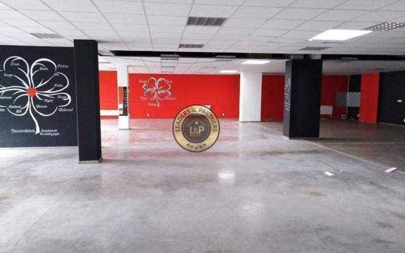 Prenájom obchodných priestorov, KOŠICE-ZÁPAD, ZUZKIN PARK, 420 m2