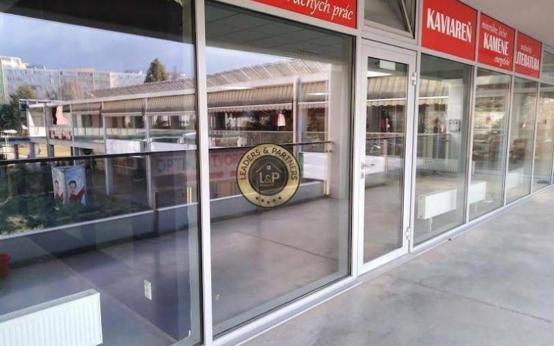 Prenájom obchodných priestorov, KOŠICE-ZÁPAD, ZUZKIN PARK, 420 m2