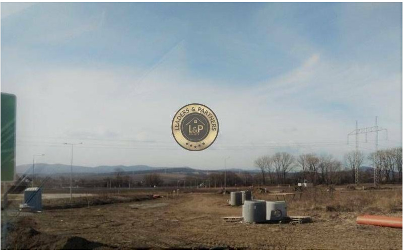 Pozemok na komerčnú výstavbu Košice - Okolie, Nová Polhora