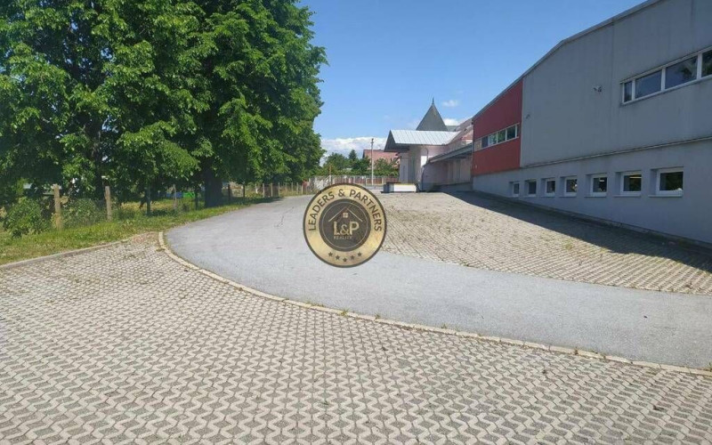 Na predaj logisticko priemyselný areál  / sklad Prešov - Malý Šariš