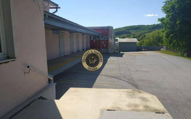 Na predaj logisticko priemyselný areál  / sklad Prešov - Malý Šariš