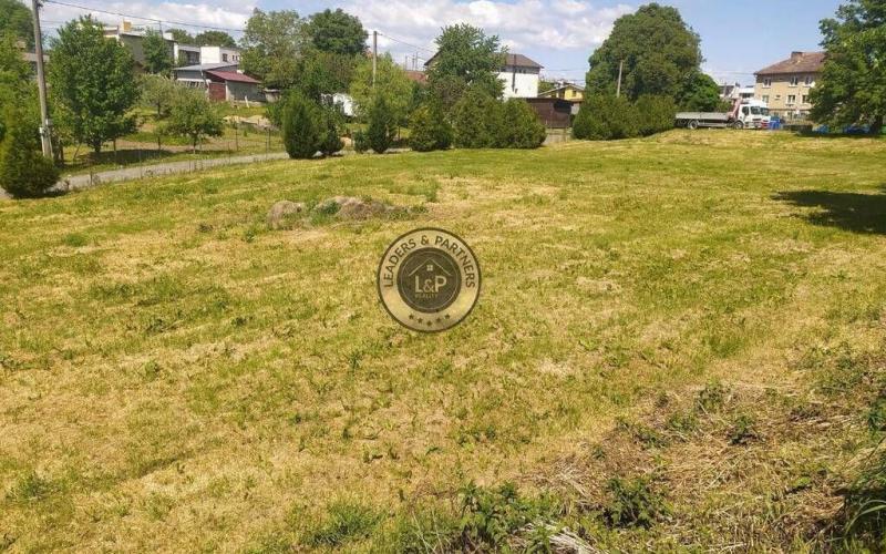 Na predaj logisticko priemyselný areál  / sklad Prešov - Malý Šariš