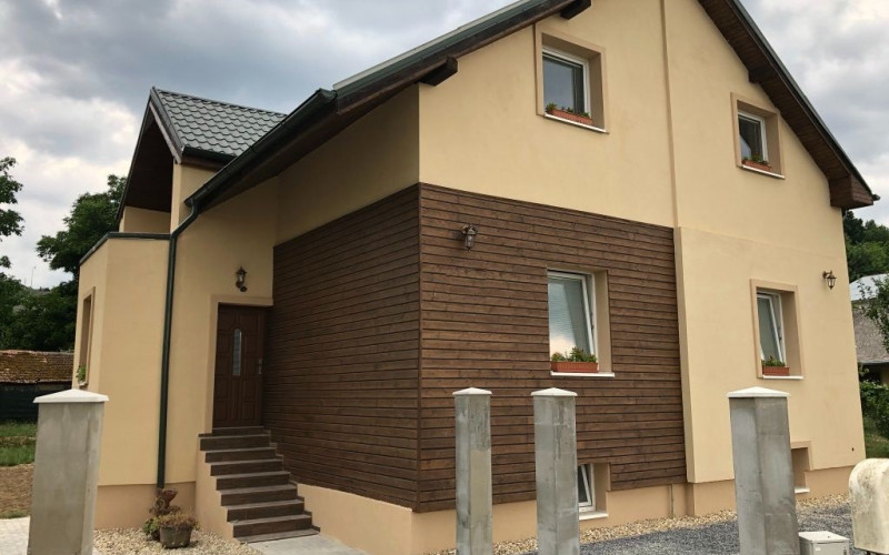 5 izbový dom, Ličartovce, kompletná rek., IS