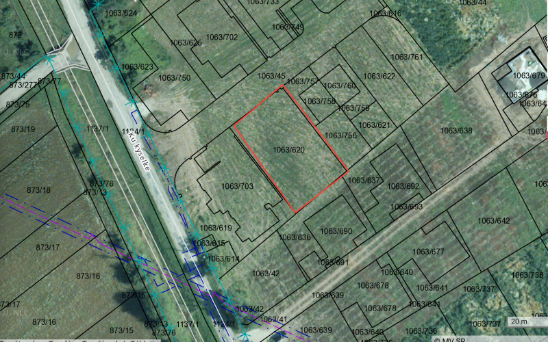 NA PREDAJ POZEMOK URČENÝ NA VÝSTAVBU RODINNÉHO DOMU TRENČÍN-ZÁBLATIE