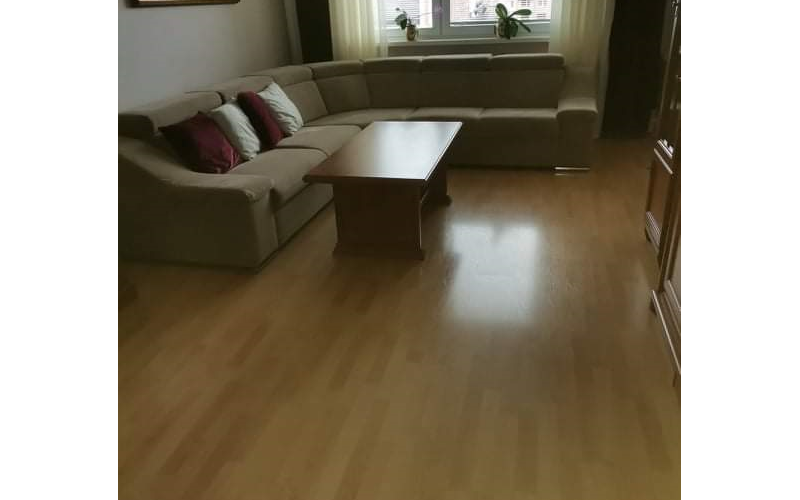 Ponúkame na predaj 3-izbový byt v Senici