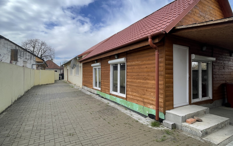 NA PREDAJ RODINNÝ DOM PIEŠŤANY - KLÁŠTORSKÁ ULICA