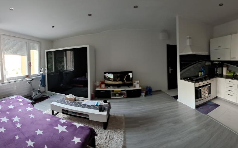 Priestranný 1 byt prerobený na 2 byt na Hlinách