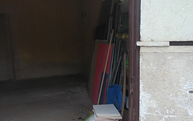 Rodinný dom s pozemkom - Rača